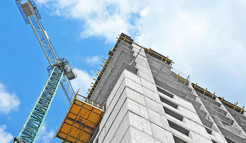 カバー画像（建築中の建物）